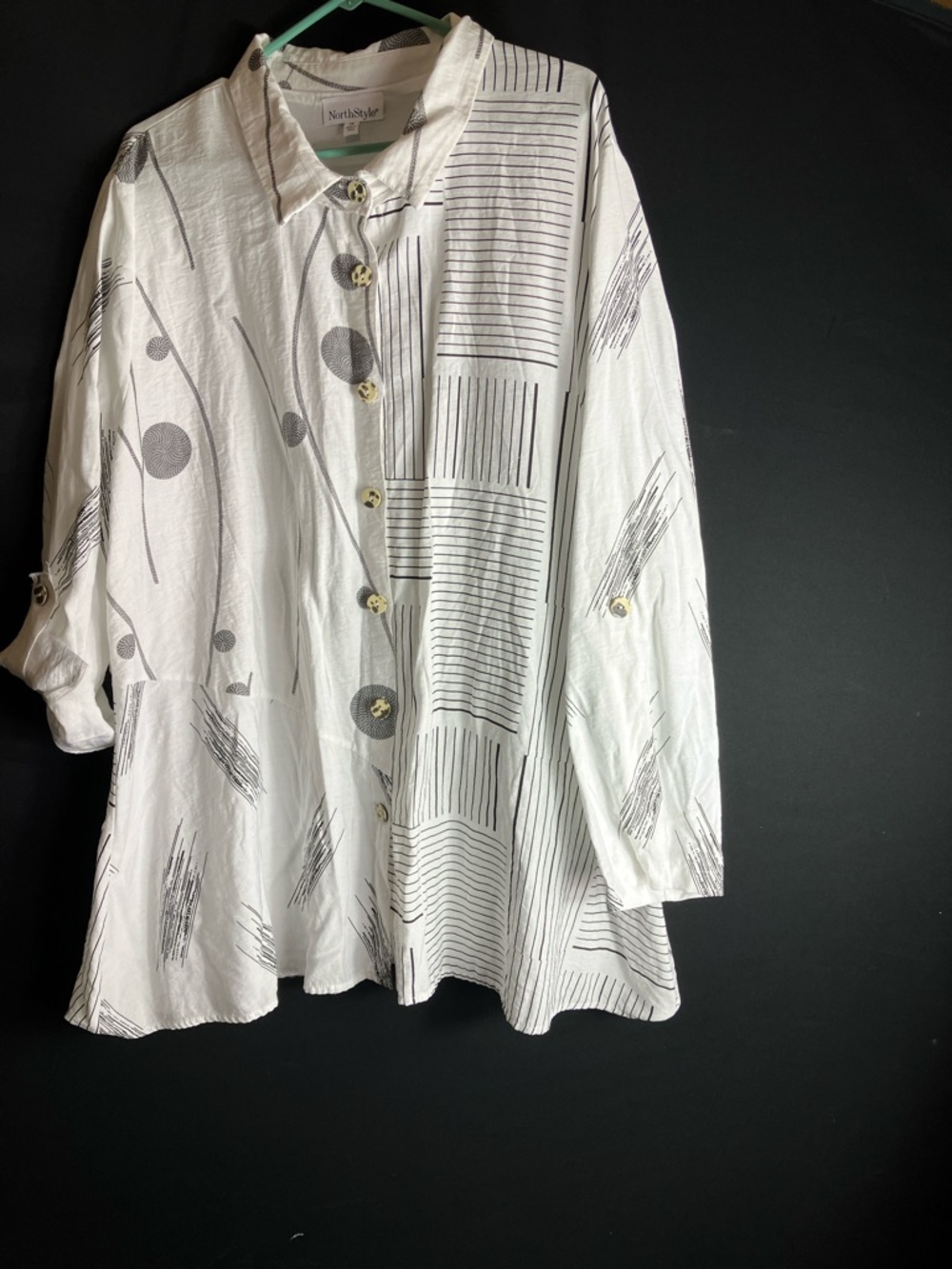NorthStyle White Tunic with Black Abstract Linear and Dot Print - Picture 1 of 11